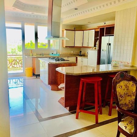 Masaki-Sea View 2-Bedroom Apt With Free Wi-Fi Dar es Salaam Exteriör bild