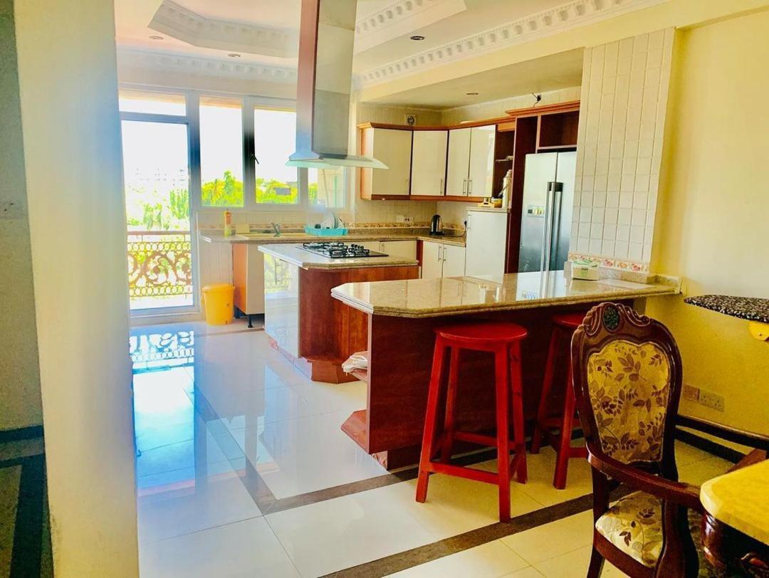 Masaki-Sea View 2-Bedroom Apt With Free Wi-Fi Dar es Salaam Exteriör bild
